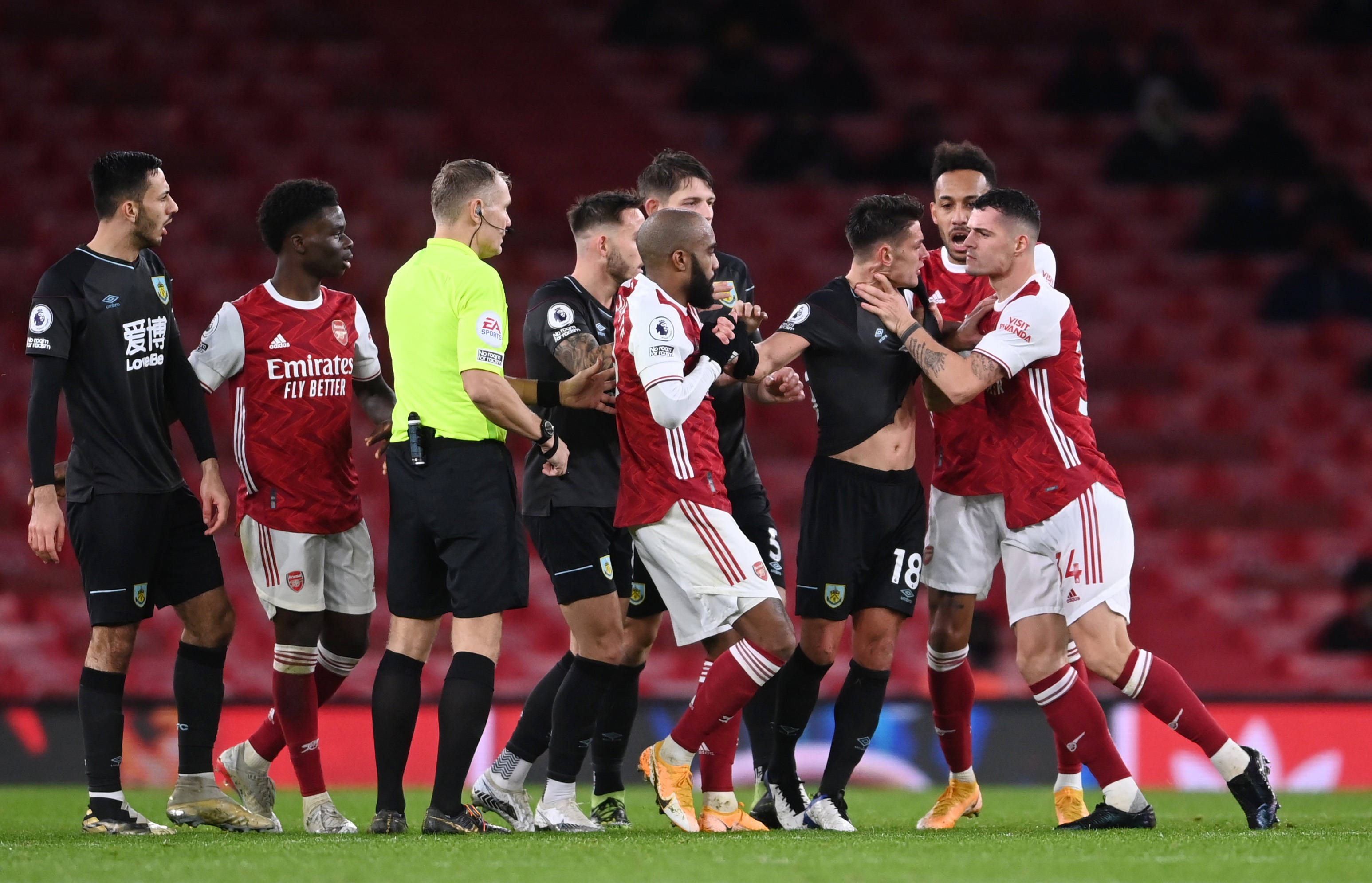 使得球员身 使得球员身