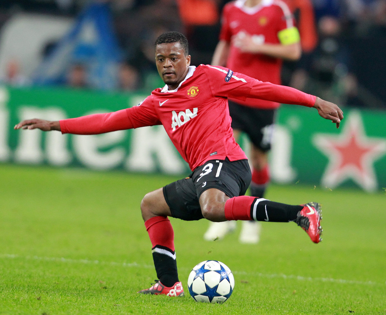 与B席不得 与B席不得